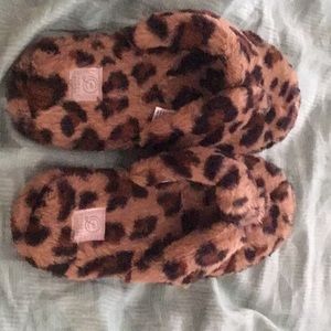 Chinese laundry slippers